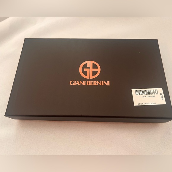 NWT Giani Bernini Bear Print Kite Scarf and Logo Keychain - Picture 9 of 14